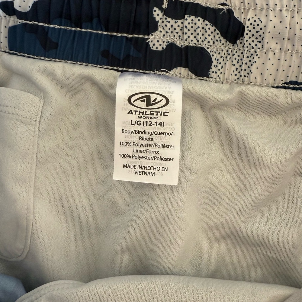 Athletic Works Shorts Bundle - Picture 9 of 13